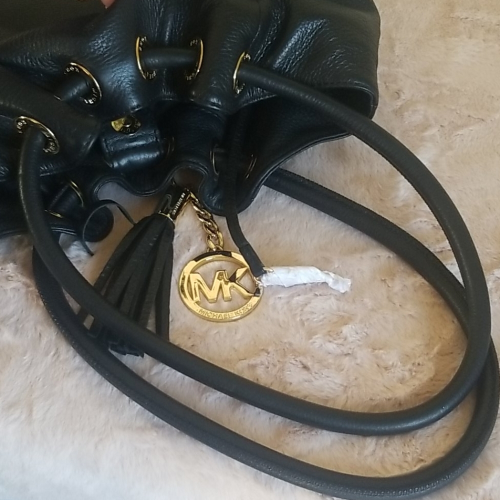 MICHAEL Michael Kors Black Leather Tote with Gold Hardware - Picture 3 of 16